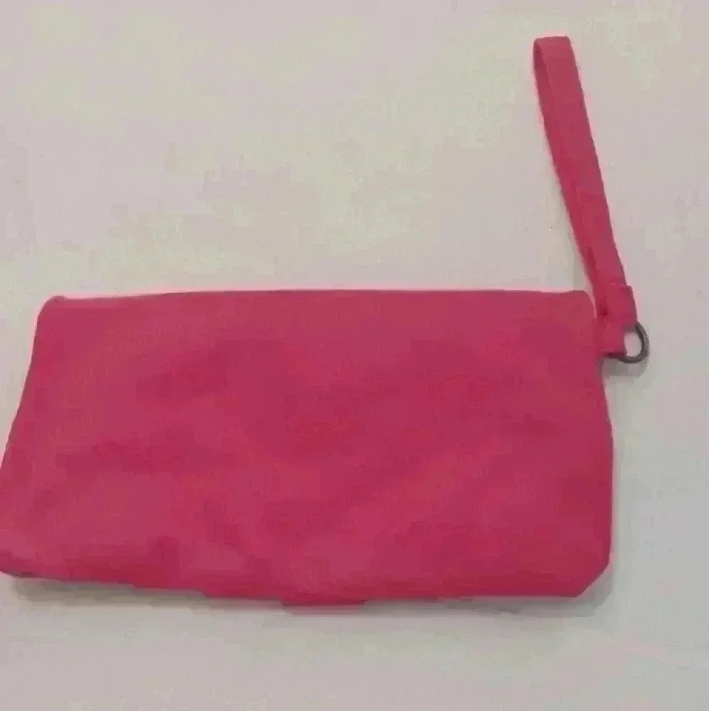 MOSSIMO Wristlet Wallet​ - Picture 3 of 4